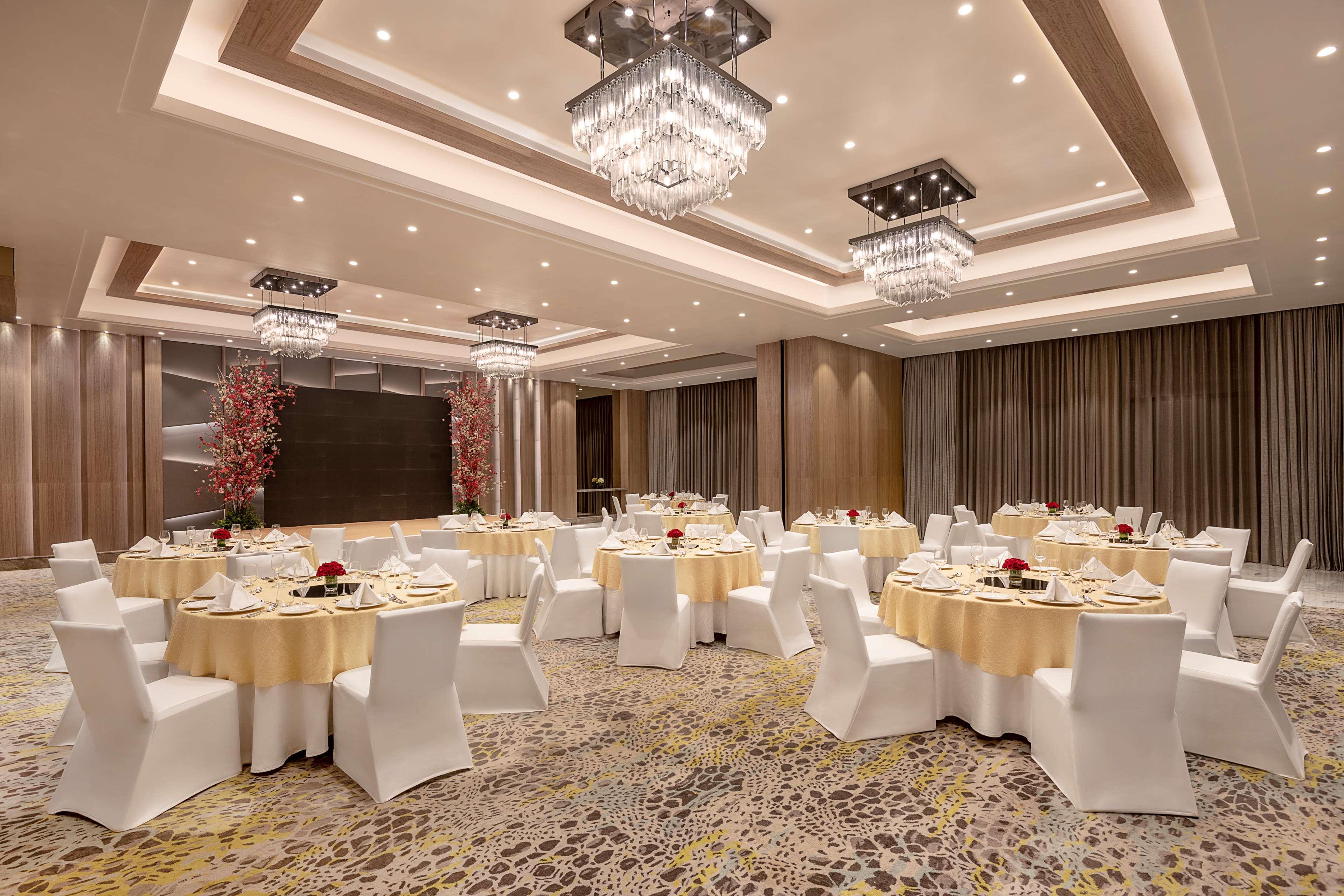 Radisson Mumbai Andheri Midc Exterior foto The Grand Ballroom